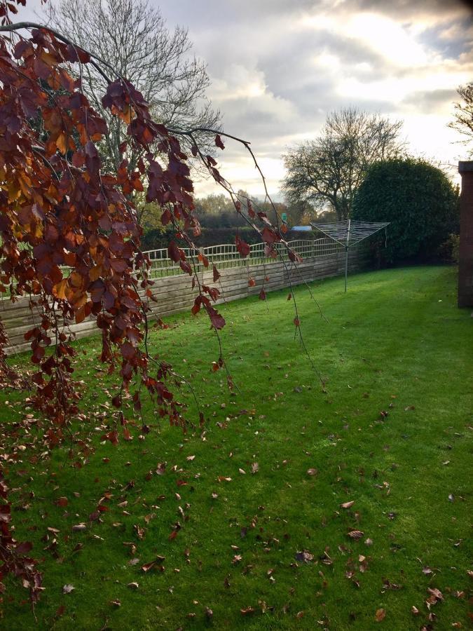 Glenbrae House 3 Bedrooms Near Nantwich With Countryside Views On Private Driveway Eksteriør billede